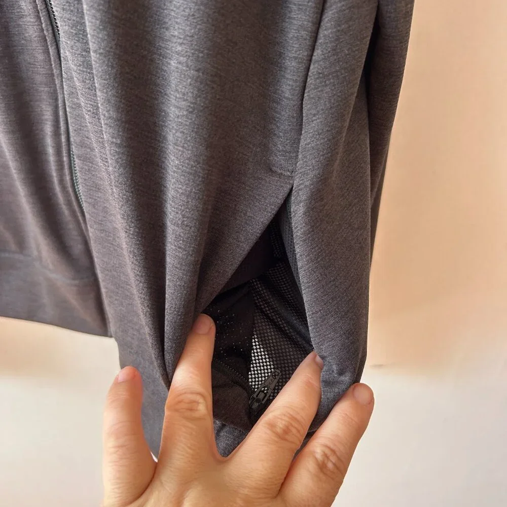 Decathlon Athletic Jacket Womens L/XL Gray Pockets Full Zip Front‎ Lightweight